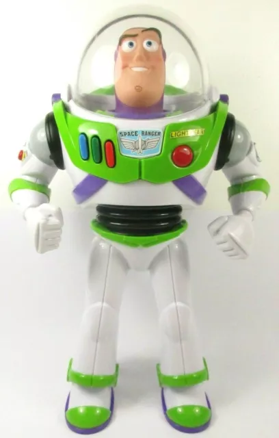 Pixar Disney Pixar Buzz l'Éclair Figurine Articulée Buzz L'Éclair et son  Jet Pack (30 cm), Figurine Parlante (version française), avec traînée de  vapeur, Jouet Enfant, Dès 4 ans, HJJ37 : : Jeux