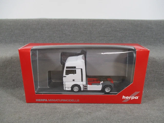 Herpa 083157 MAN TGX 680 Tractor Chassis – 1:87 Scale H0 Model, White