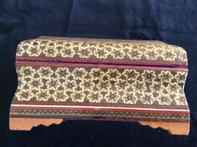 Tres belle boîte marqueterie à bijoux. Perse - Moghul - Inde . Premier moitié XX