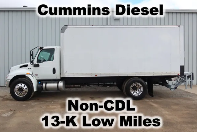 4300 Cummins Automatic 18Ft Box Cube Delivery Van Truck 13-K Low Miles Non-Cdl