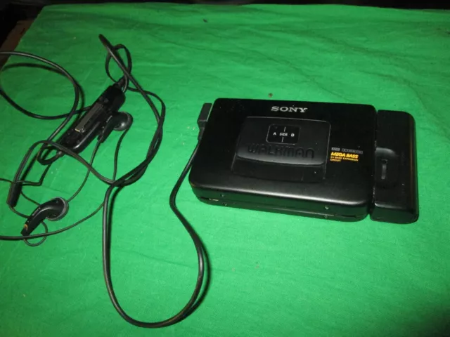 Sony Walkman WM-EX88 mit Zubehör rm-88b  und kopfhörer mdr-e551