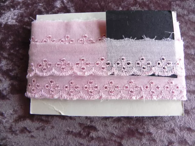 New Card of Broderie Anglaise Lace - Dusky Pink - 2.5cm x 4mts