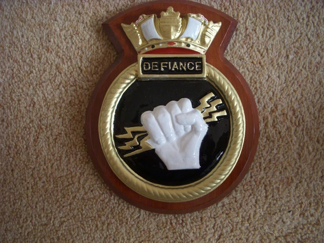 ROYAL NAVY HMS Defiance ships crest EUR 22,70 PicClick FR