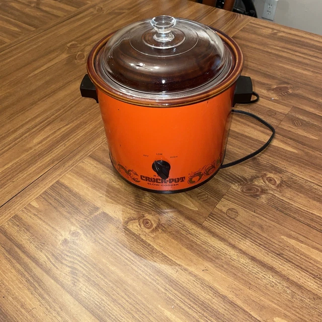 VINTAGE RIVAL STONEWARE Crock Pot 3.5 Quart Glass Lid Model 3100/2 10.