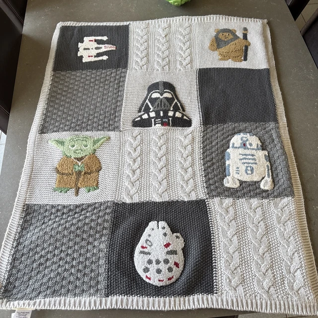 Oreiller Géant En Fourrure Funky Pour Enfants Star Wars The Mandalorian  20 Po X 30 Po