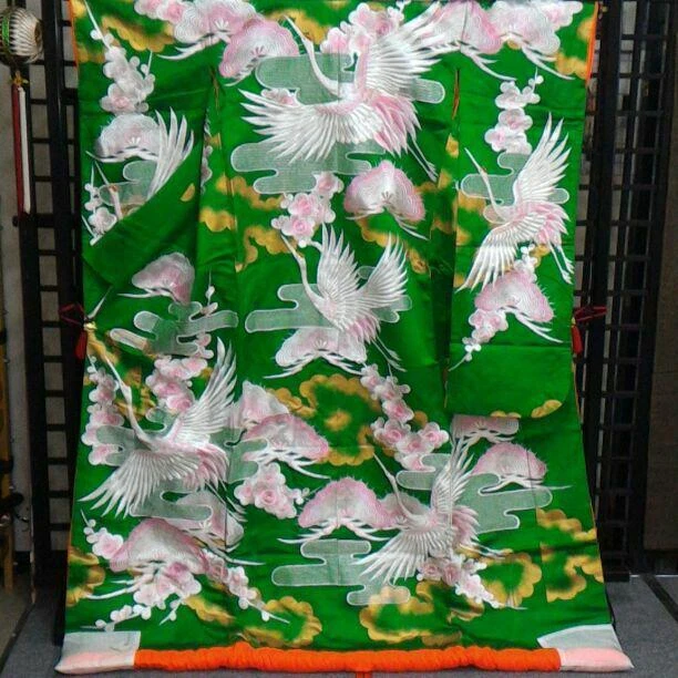 Japanese used Iro uchikake KIMONO pure silk traditional bridal dress green
