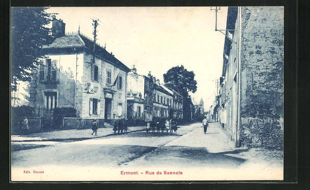CPA Ermont, Rue de Sannois, vue de la rue avec des enfants