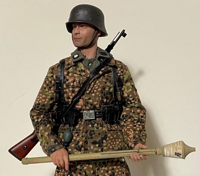 1/6 SCALE GERMAN WW2 WSS with Panzerfaust Klein Custom Figure (DID ...