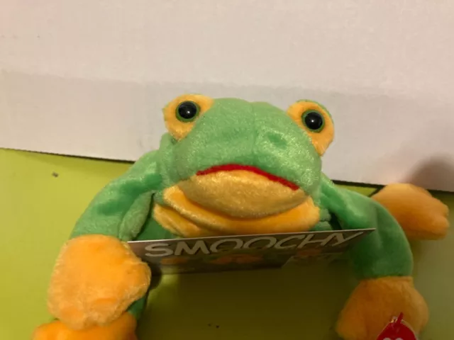 Smoochy the Frog TY Beanie Babies Stuffed Animal Toy with Trading Card 2