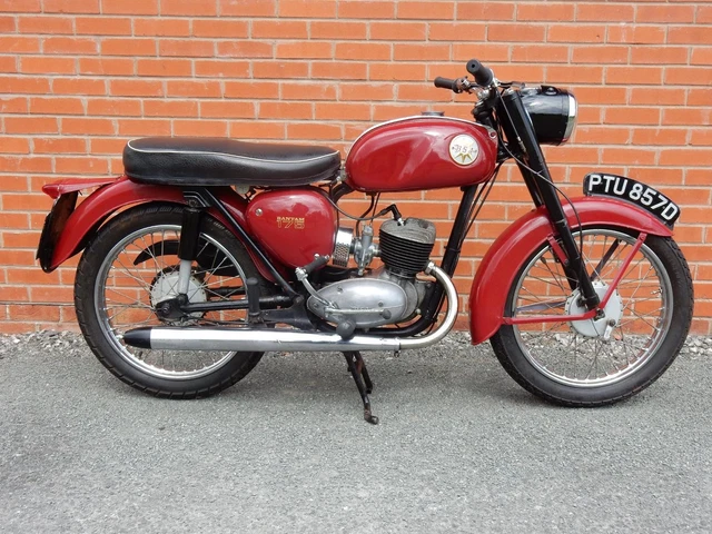 BSA BANTAM D7 175cc 1966 Matching frame & engine numbers £1,999.00 ...