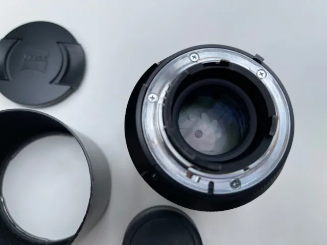 Carl Zeiss Makro-Planar T* Objektiv 100 mm f2 Nikon ZF.2 3