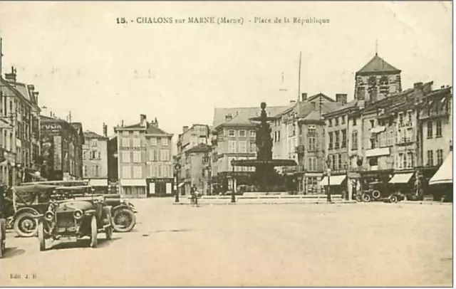 51.Chalons Sur Marne.place De La Republique