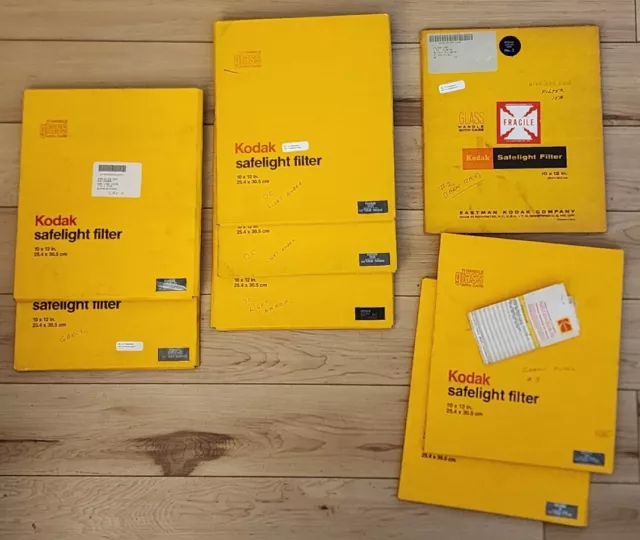 Lote de 8 filtros SAFELIGHT KODAK 10"" X 12"" de colección - Nuevo stock antiguo