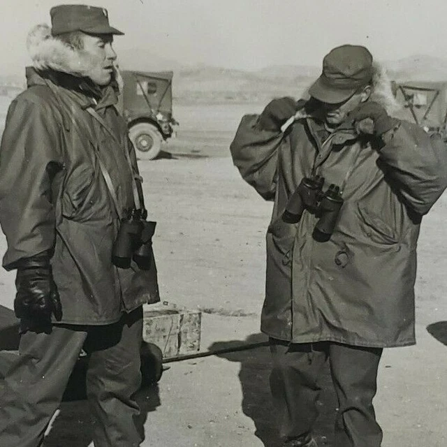 INCHON INCHEON SOUTH Korea Soldiers Binoculars Truck Korean War 
