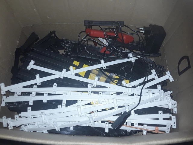 Lot accessoires pour Circuit TCR rails droits virages manettes non testé pour 