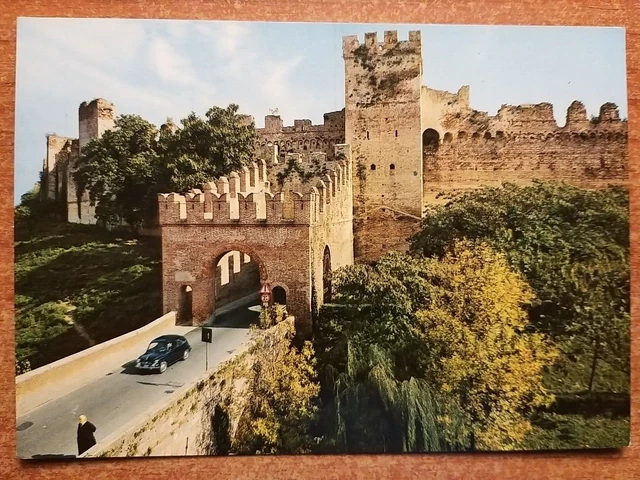 Cittadella (Padova). Porta Vicenza. Auto, Car.