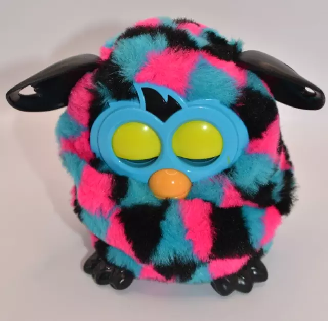 2012 Hasbro Furby Boom Blue Pink Black Triangles (WORKING)