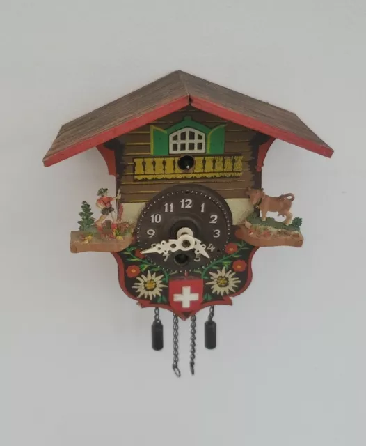 Mini chalet coucou, horloge murale