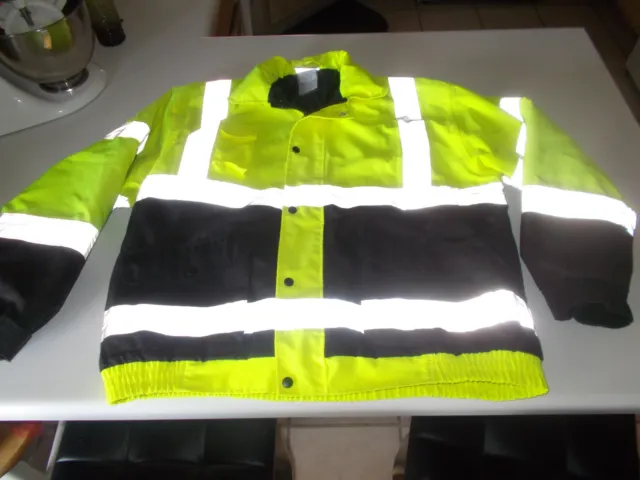 Utility Pro Wear Hi-Vis Safety Insulated Coat Jacket Size XL #RN 106252 w/Hood