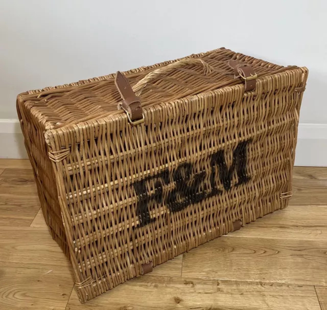 F&M Fortnum & Mason Small Wicker Hamper Picnic Basket