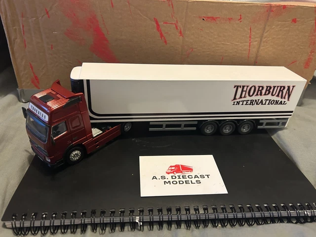 Universal Hobbies 5605 – Scania Krone Profi Liner 1/50 (Diecast, Occasion)