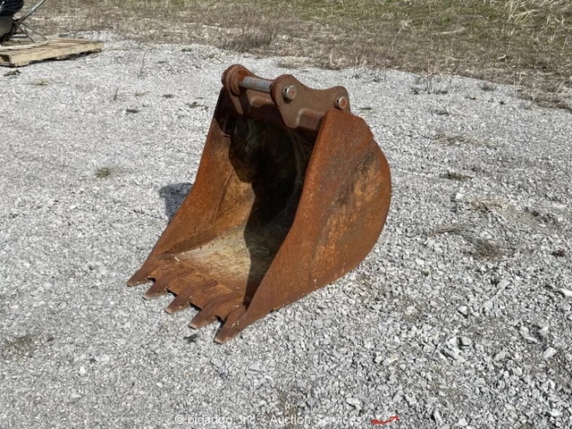 Bobcat 24" Hydraulic Excavator Digging Bucket Attachment To Fit E85 bidadoo