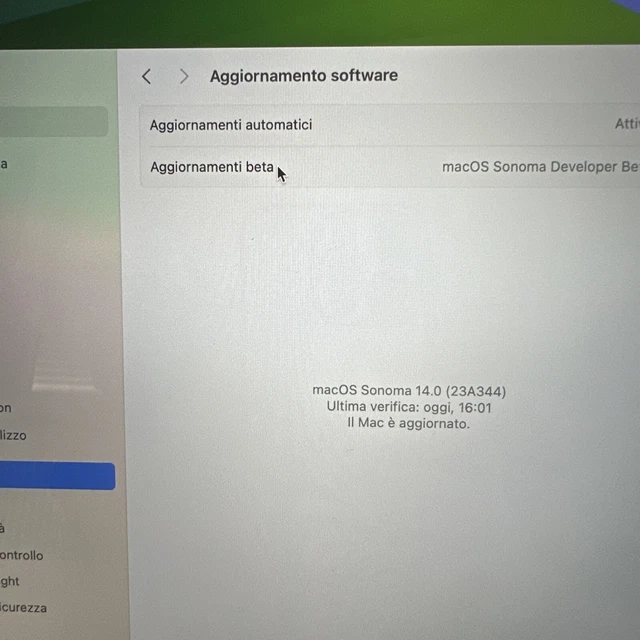 Apple MacBook Pro 13.3" (512GB SSD, Intel Core i5, 2.3GHz , 8GB) Laptop - 2