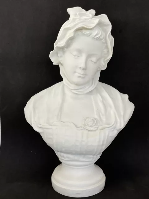 Buste en biscuit, d’après GREUZE, Sèvres, H: 36 cm, jeune femme