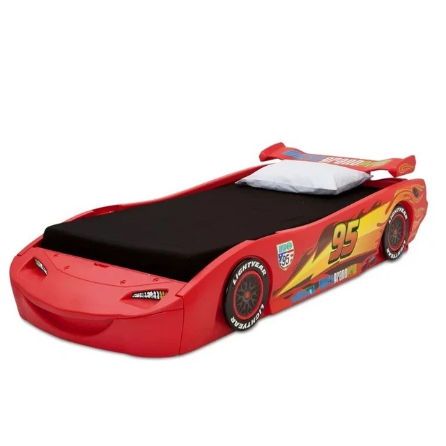 CHILDREN'S DISNEY/PIXAR CARS Lightning McQueen Toddler Kid Plastic Bed