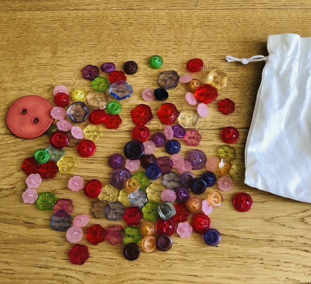 Assortment sewing buttons job lot mixed lot unusual
