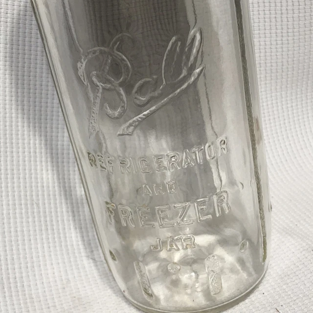 Vtg Ball Refrigerator Freezer Glass Canning Jar With Checkered Cap 22oz. Vtg Ball Refrigerator Freezer Glass Canning Jar With Checkered Cap 22oz.