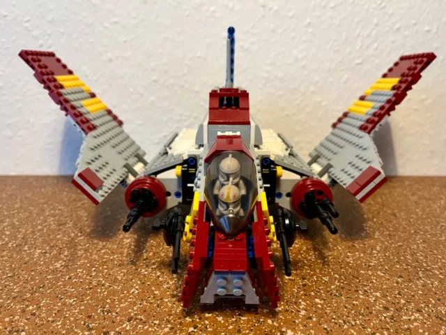 LEGO Star Wars: Republic Attack Shuttle (8019) Teile und Figure vollständig