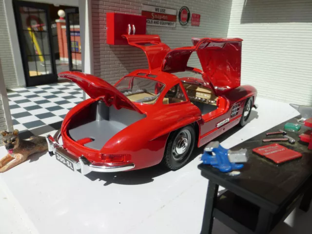 Coche 1:24 Mercedes 300SL 1954 muy detallado escala diecast Burago 22023 rojo G LGB 2