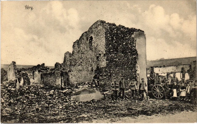 CPA Very - Village Scene - Soldiers - Ruines (1037612)