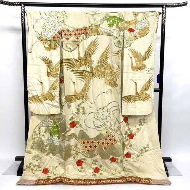 Japanese Kimono Uchikake Luxurious Wedding Embroidery Pure Silk Crane White K454