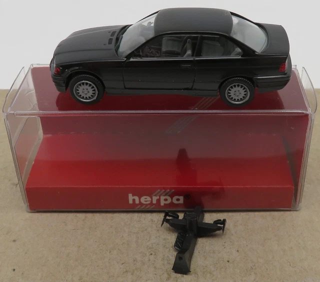 Voiture Miniature Majorette BMW 325i Noire N°257 - Échelle 1/58
