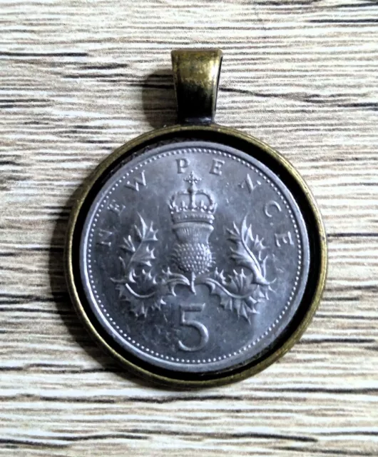 Coin Based Necklace/Pendant-Great Britain-5 New Pence-Crowned thistle-Uniq.gift