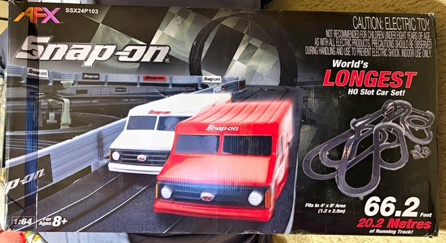 AFX SNAP-ON WORLD'S Longest HO Slot Car Set SSX24P103 66.2 ft