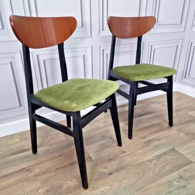 Retro Vintage Pair Of 2 Mid Century Modern Butterfly Style Chairs - Upholstered