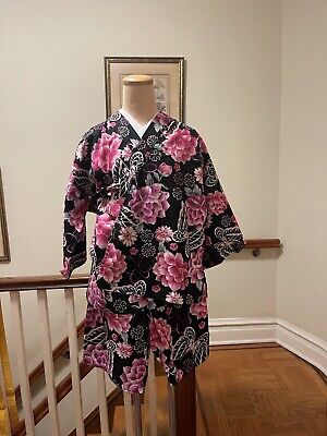 Japanese Women's Floral kimono/yukata/Jinbei