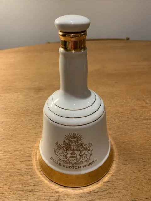 Vintage Bells Scotch Whisky Decanter Commemorating the birth of Prince William 3