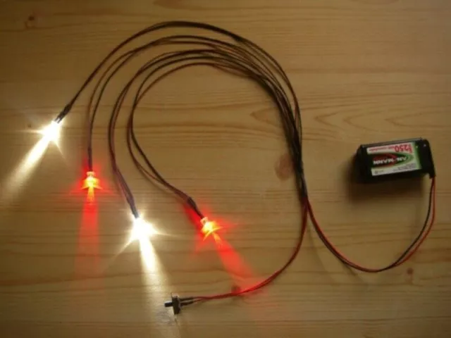 LED Beleuchtung RC Tuning Xenon 1:8 1:10 1:18 1:24 + Schalter Batterieclip S215