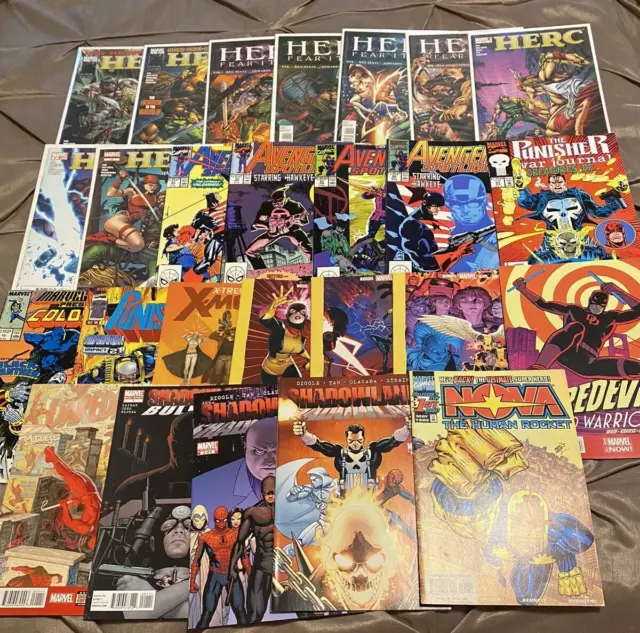 Marvel Comic Books Lot of 26 Assorted Titles