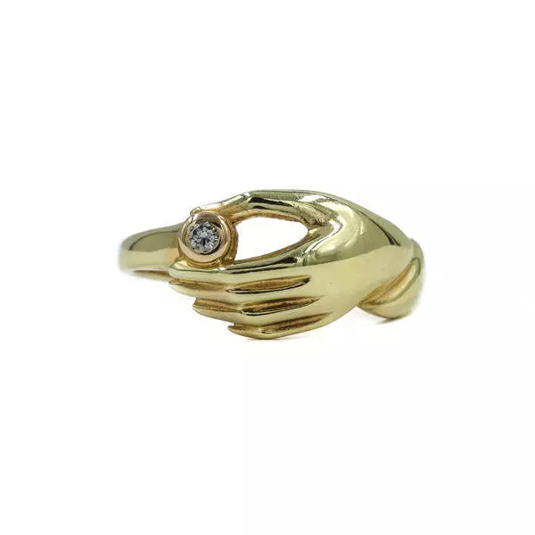 Ring mit Brillant die Hand hält einen Diamant in 8 Kt. 333 Gold 52