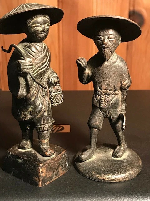  Statuettes indochinoises en bronze anciens ( couple de paysans indochinois)
