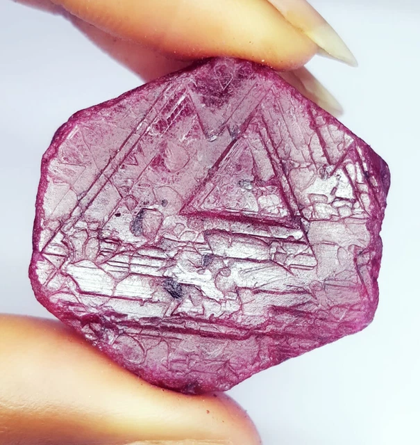 Pierre précieuse en vrac rubis naturel corindon brut 100 % 114,65 ct