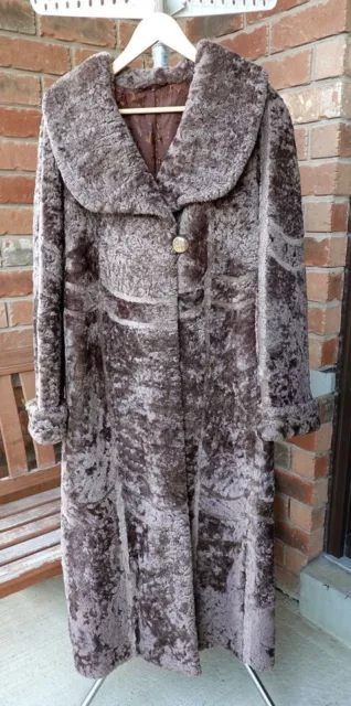 Winter Real Shearling Sheep Fur Coat Sheep Patterned size S/M Long