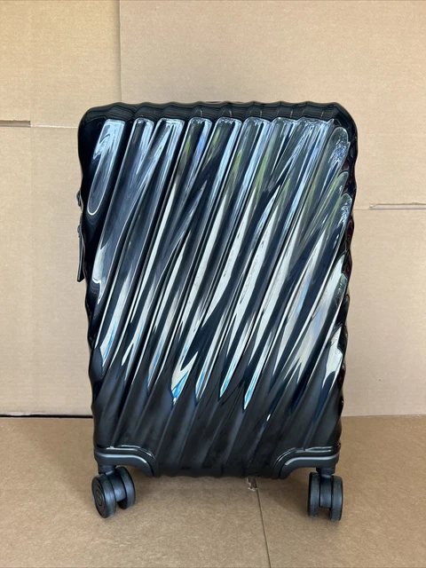 Tumi 19 Degree International Expandable 4 Wheeled Carry-On Suite case Black $695 3