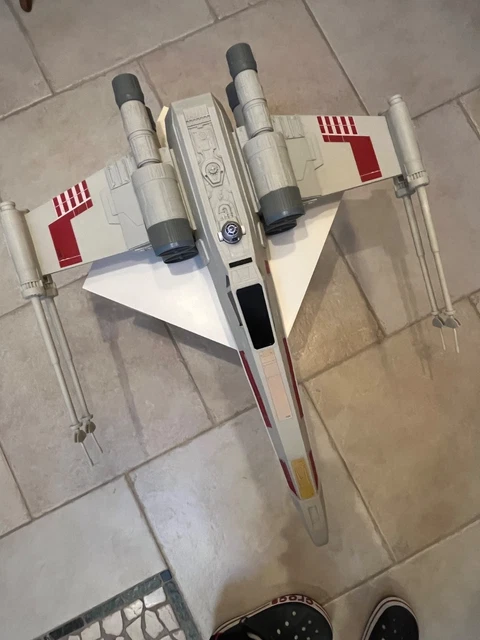 Jouet Star Wars – Vaisseau X-Wing Fighter – Très Grande Taille – Hasbro – Occasion