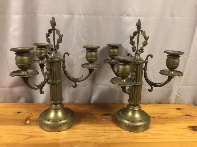 PAIRE DE BOUGEOIRS EN BRONZE époque 19 èm chandelier ancien